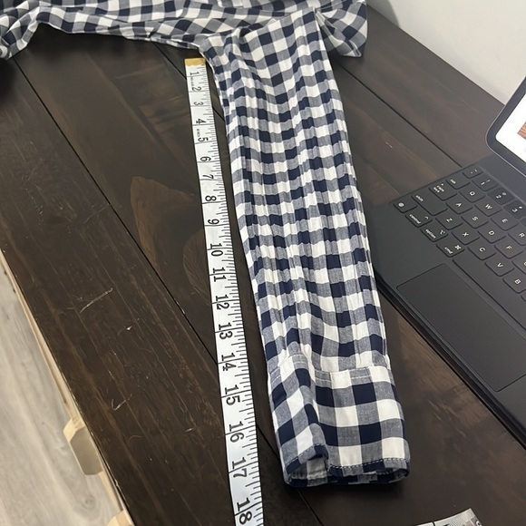 J Crew The Perfect Shirt Blue and White Button Down Size XS - Picture 9 of 9
